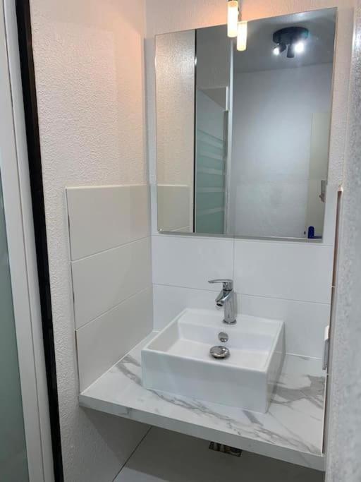 Studio Cosy Proche Hyper Centre แก็งแปร์ ภายนอก รูปภาพ